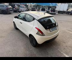 Lancia Ypsilon 1.2 69 CV 5 porte GPL - Neopatentat - 6