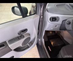 RENAULT MODUS 1.2 cc. De Luxe - 9