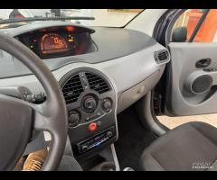 RENAULT MODUS 1.2 cc. De Luxe - 16