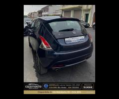 Lancia Ypsilon 1.2 69 CV 5 porte GPL Ecochic Gold