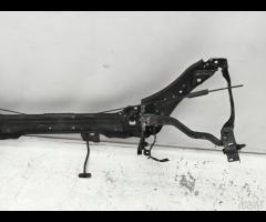 OSSATURA CALANDRA ANTERIORE SUPERIORE MERCEDES C20 - 17