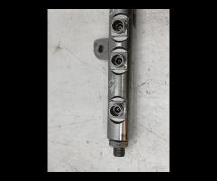 FLAUTO INIETTORI DISTRIBUTORE CARBURANTE 3.0D LR R - 3