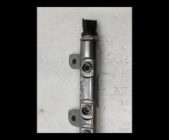 FLAUTO INIETTORI DISTRIBUTORE CARBURANTE 3.0D LR R - 4