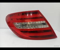 FARO FANALE STOP POSTERIORE SINISTRA MERCEDES C200 - 2