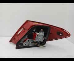 FARO FANALE STOP POSTERIORE SINISTRA MERCEDES C200 - 14
