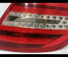 FARO FANALE STOP POSTERIORE DESTRA MERCEDES C200 W - 8