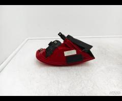 FARO FANALE STOP POSTERIORE DESTRA DX AUDI A4 8K2 - 17