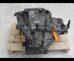 CAMBIO MANUALE 6M R9M 2WD 320104BR1D 1.6D 96Kw NIS - 11