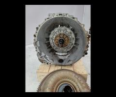 CAMBIO AUTOMATICO 6M 276DT 6HP26 LR083502 2.7D 140 - 16