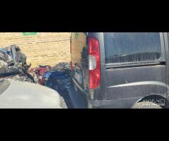 Ricambi Fiat Doblò 1.9 D del 2009 motore 186A9000