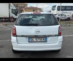 Opel Astra 1.4 16V Twinport Station Wagon Club - 10