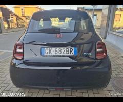 Fiat 500e Red