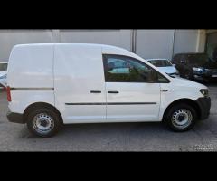 Volkswagen Caddy 2.0 TDI 102 CV Highline 2Posti