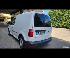 Volkswagen Caddy 2.0 TDI 102 CV Highline 2Posti - 8