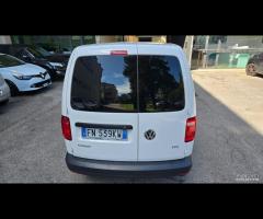 Volkswagen Caddy 2.0 TDI 102 CV Highline 2Posti - 9