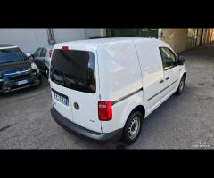 Volkswagen Caddy 2.0 TDI 102 CV Highline 2Posti - 10