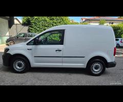 Volkswagen Caddy 2.0 TDI 102 CV Highline 2Posti - 14
