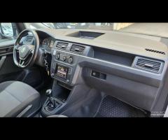 Volkswagen Caddy 2.0 TDI 102 CV Highline 2Posti - 23