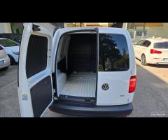 Volkswagen Caddy 2.0 TDI 102 CV Highline 2Posti - 29