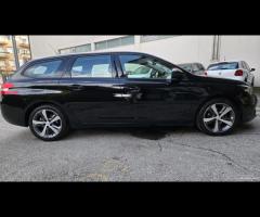Peugeot 308 BlueHDi 130 S&S SW GT Line - 23