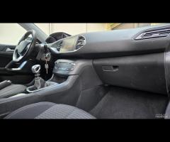 Peugeot 308 BlueHDi 130 S&S SW GT Line - 27