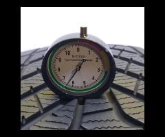 4 GOMME 235 55 19 YOKOHAMA A67748