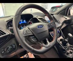 Ford Kuga 1.5 TDCI 120 CV S&S 2WD ST-Line - 10