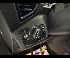 Ford Kuga 1.5 TDCI 120 CV S&S 2WD ST-Line - 11