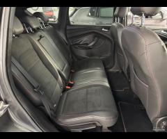 Ford Kuga 1.5 TDCI 120 CV S&S 2WD ST-Line - 14