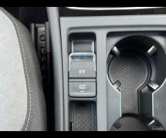 Volkswagen Golf 7 R-LINE - 1.5 TSI 150 cv - 79000K - 19