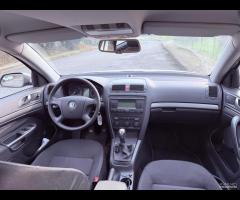 Skoda Octavia 2.0 TDI- UNICO PROPRIETARIOOOO!!!!! - 10