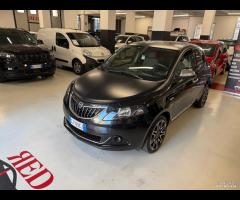 Lancia Ypsilon 1.0 FireFly 5 porte S&S Hybrid Ecoc - 2