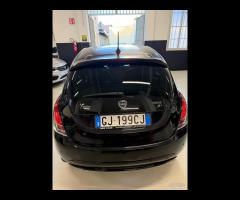 Lancia Ypsilon 1.0 FireFly 5 porte S&S Hybrid Ecoc - 4