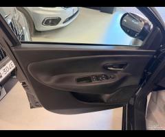 Lancia Ypsilon 1.0 FireFly 5 porte S&S Hybrid Ecoc - 8