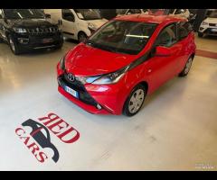 Toyota Aygo 1.0 VVT-i 69 CV 5 porte x-play TSS - 3
