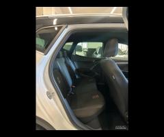 Seat Arona 1.0 TGI FR - 17