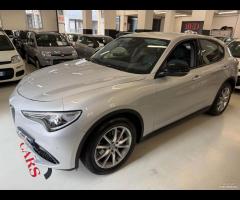 Alfa Romeo Stelvio 2.2 Turbodiesel 190 CV AT8 RWD