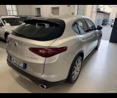 Alfa Romeo Stelvio 2.2 Turbodiesel 190 CV AT8 RWD