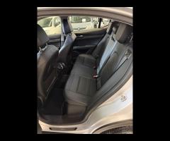 Alfa Romeo Stelvio 2.2 Turbodiesel 190 CV AT8 RWD - 11