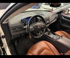 Maserati Levante V6 AWD - 9