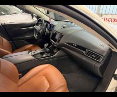 Maserati Levante V6 AWD - 17