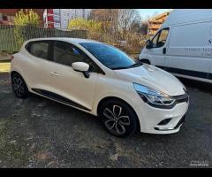 Renault Clio dCi 8V 90CV EDC Start&Stop 5 porte En - 5