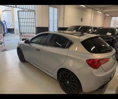 Alfa Romeo Giulietta 1750 Turbo TCT Quadrifoglio V - 6