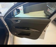 Alfa Romeo Giulietta 1750 Turbo TCT Quadrifoglio V - 16