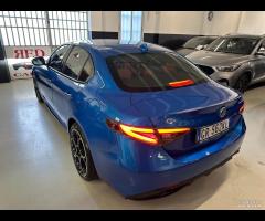 Alfa Romeo Giulia 2.2 Turbodiesel 210 CV AT8 AWD Q