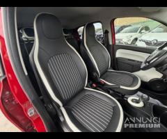 Renault Twingo TCe 95 CV AUTOMATICA Intens - 14