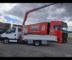 Iveco daily 35c12 con gru