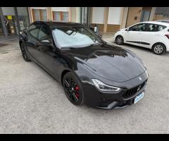 Maserati Ghibli L4 330 CV MHEV Gransport - 11