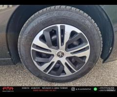 Peugeot 207 Plus 1.4 8V 75CV 5p. ECO GPL - 21