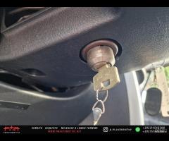 Peugeot 207 Plus 1.4 8V 75CV 5p. ECO GPL - 23